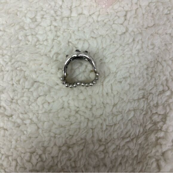 Chocolate Caramel Three Rhinestones Wavy Silver Tone Expandable Ring - Picture 4 of 14